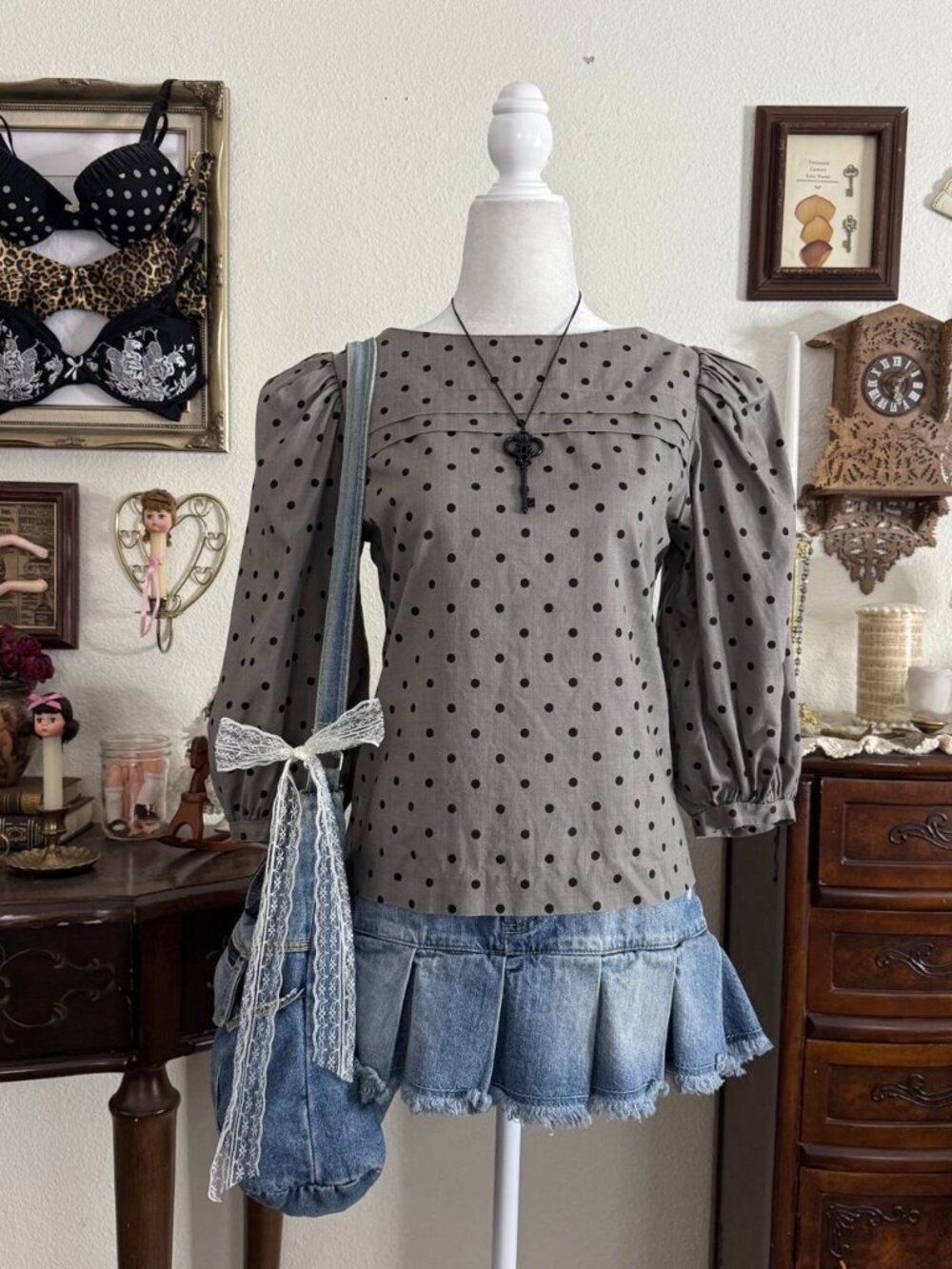 True vintage 70’s southern goth romantic grey and black polkadot puff sleeve